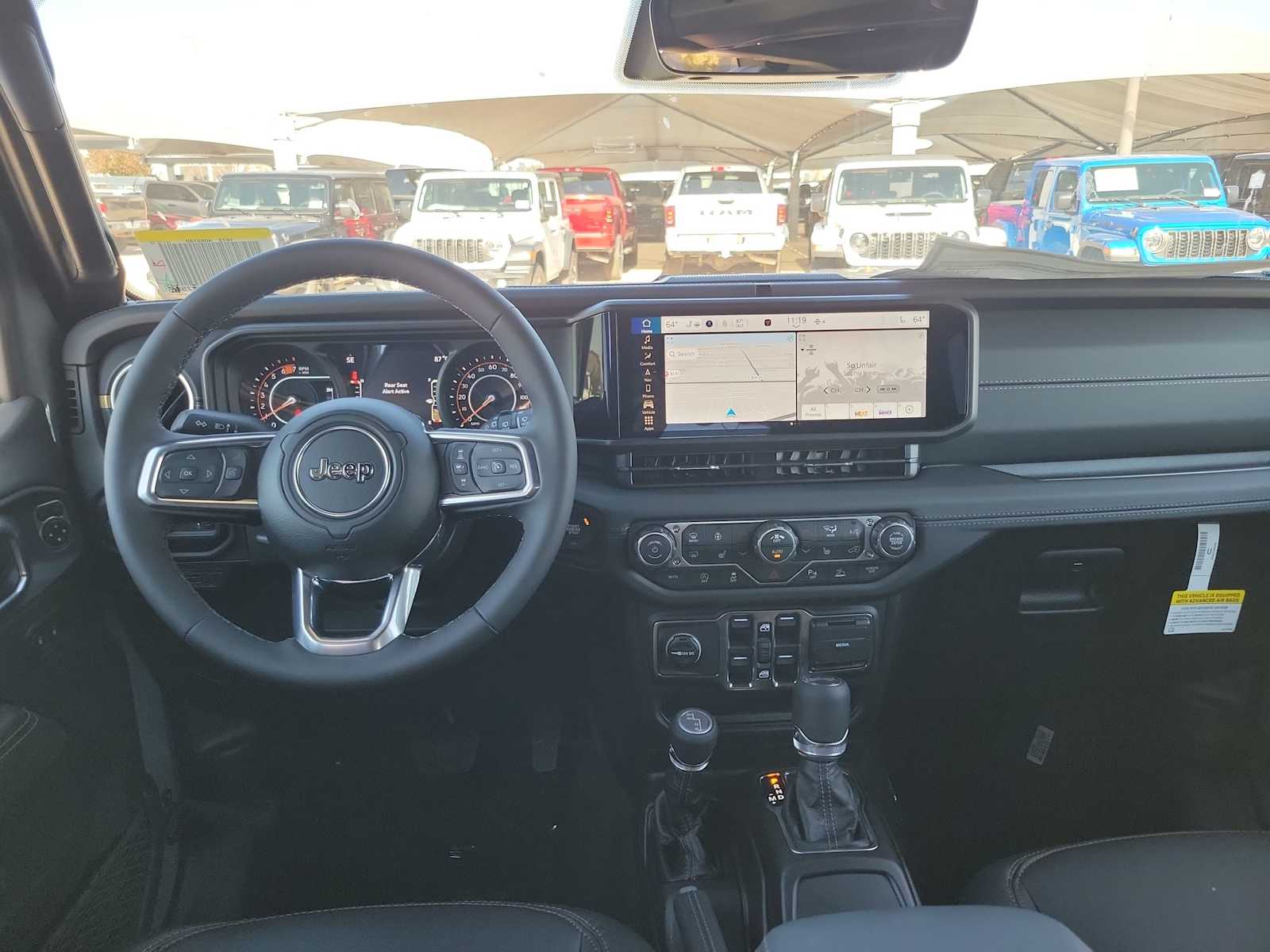 2026 Jeep Wrangler 4-Door Sahara - Photo 18