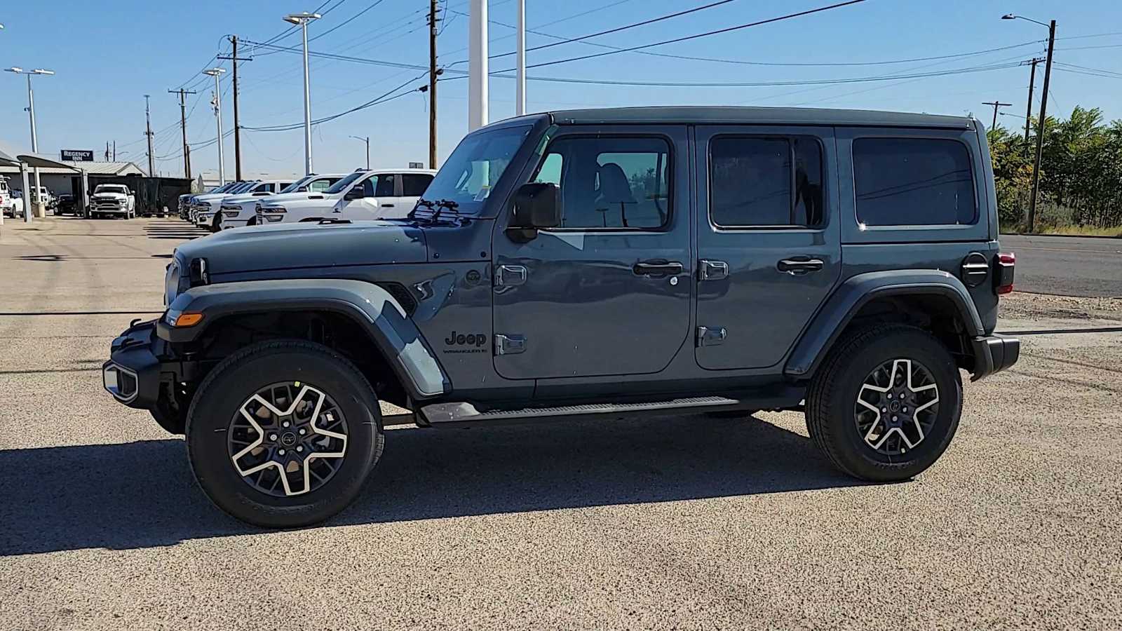 2026 Jeep Wrangler 4-Door Sahara - Photo 6
