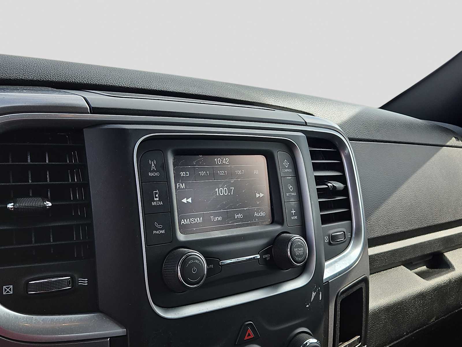 Thumbnail: 2024 RAM 1500 Classic - 24