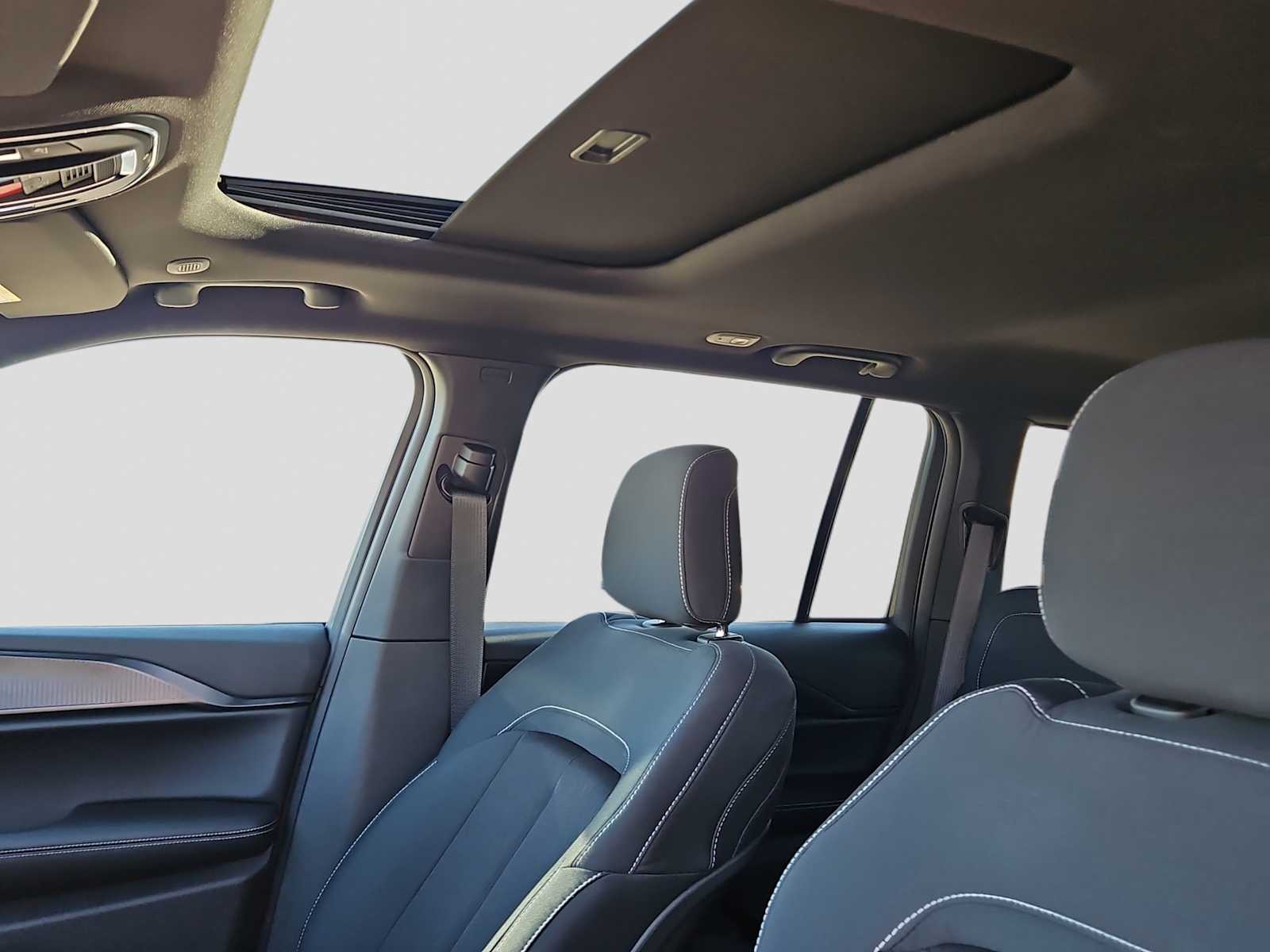 Thumbnail: 2025 Jeep Grand Cherokee - 18