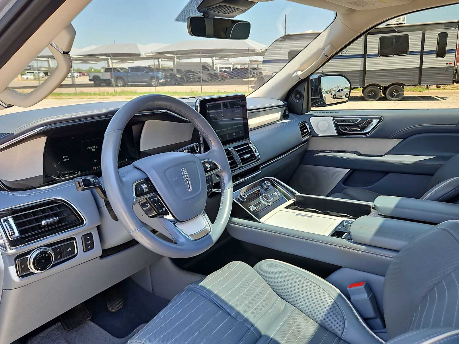 Thumbnail: 2019 Lincoln Navigator L - 10