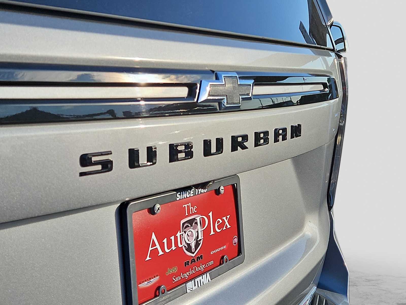 Thumbnail: 2023 Chevrolet Suburban - 11