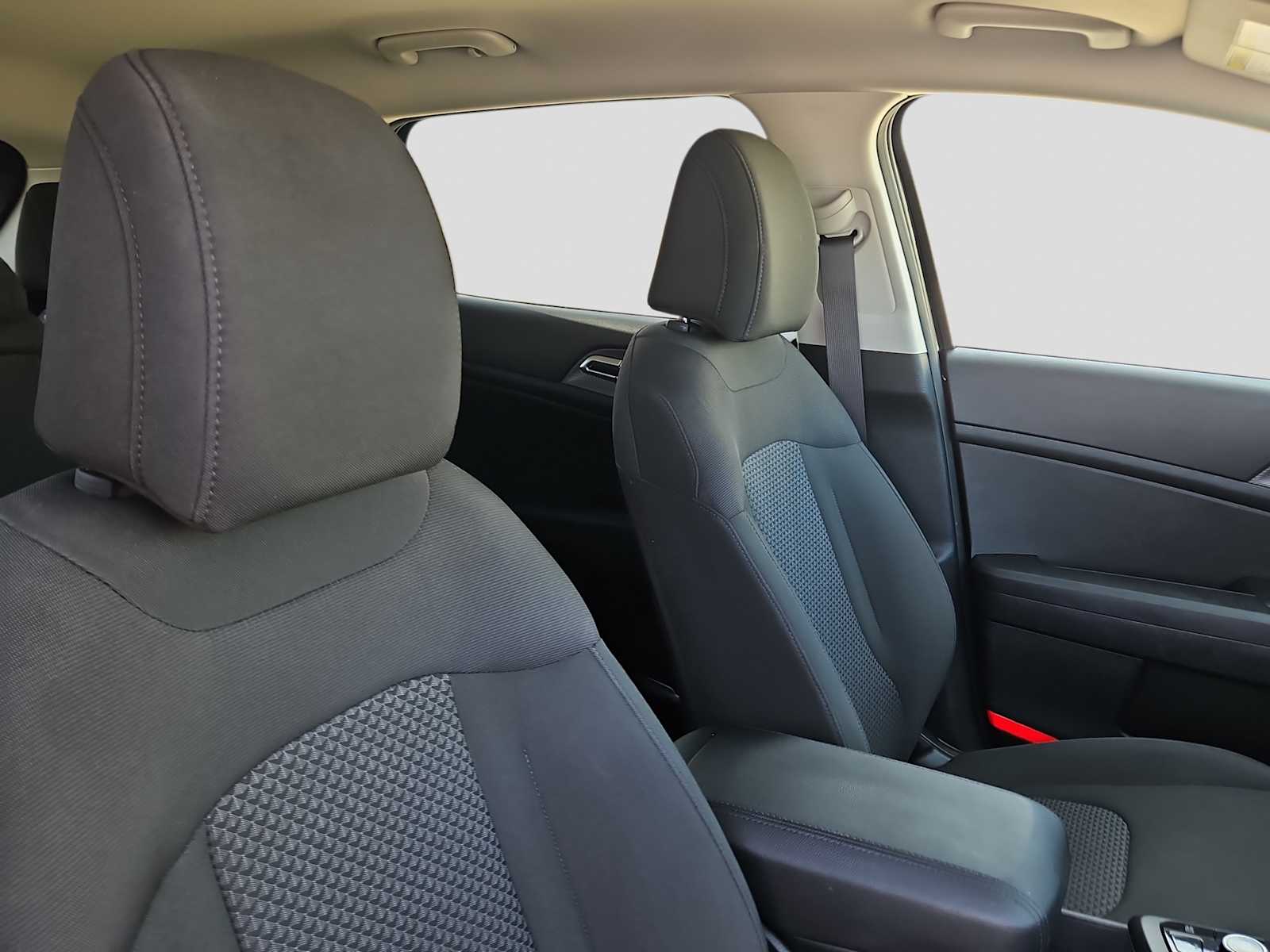 Thumbnail: 2025 Kia Sportage - 18