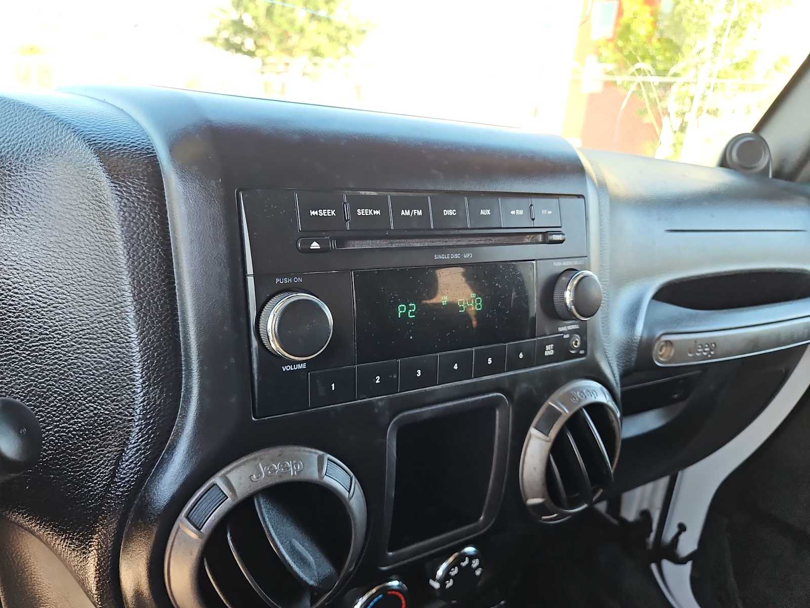 Thumbnail: 2011 Jeep Wrangler - 20