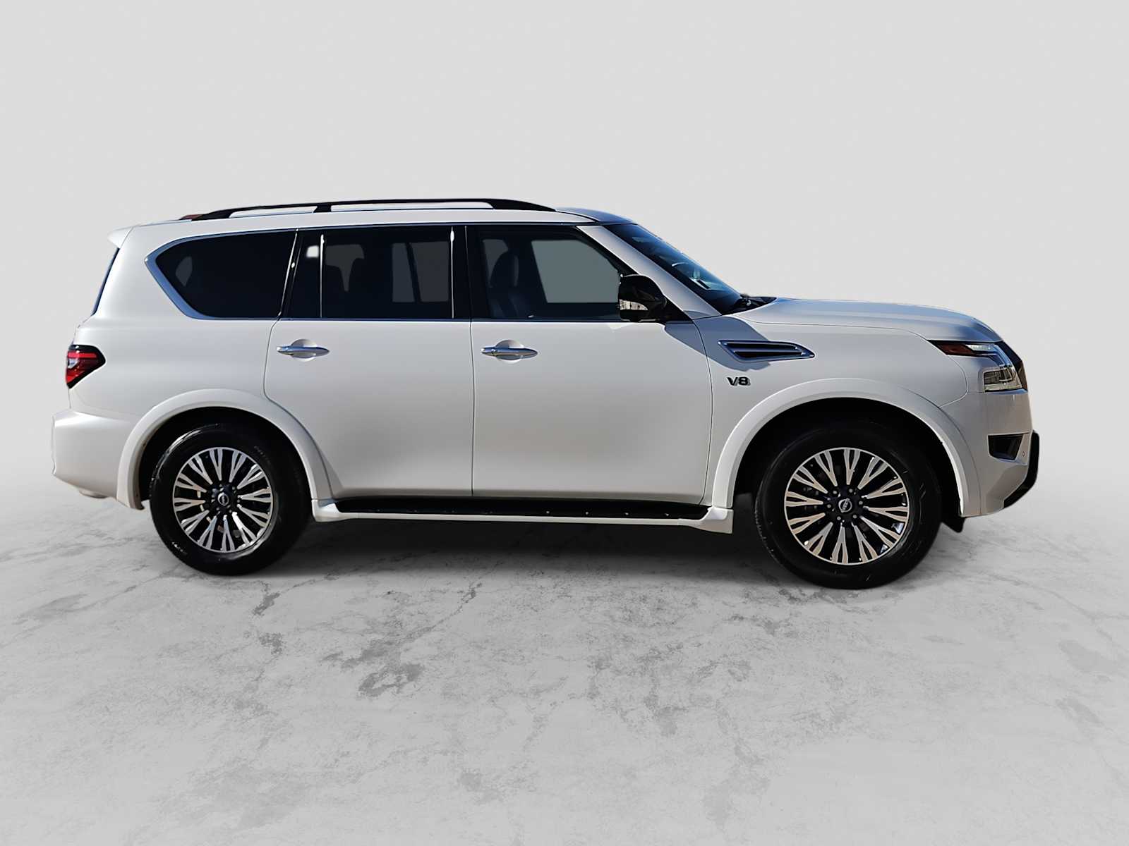 Thumbnail: 2022 Nissan Armada - 9