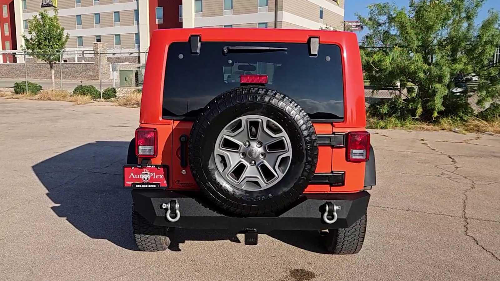 Thumbnail: 2015 Jeep Wrangler - 6