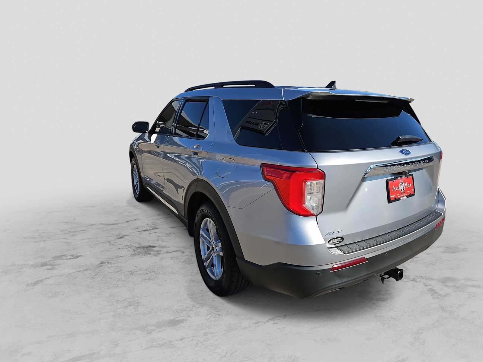 Thumbnail: 2022 Ford Explorer - 6