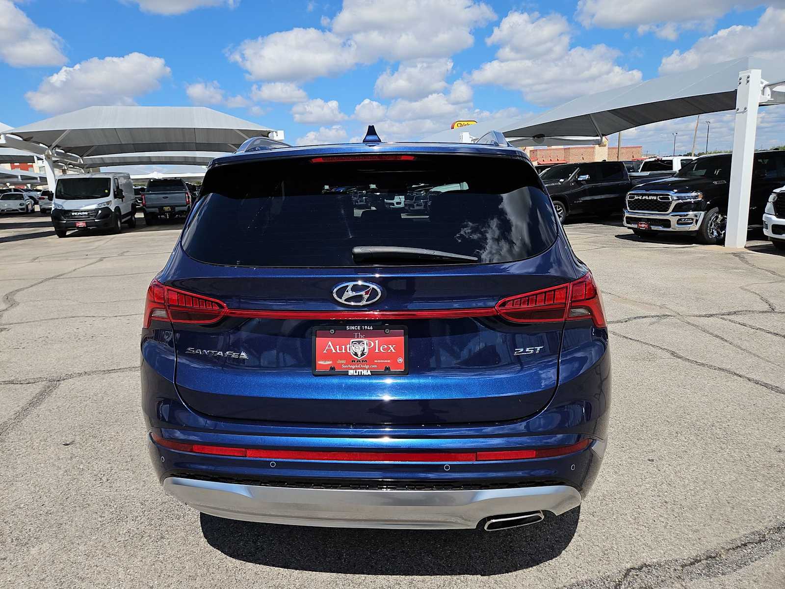 Thumbnail: 2022 Hyundai Santa Fe - 4