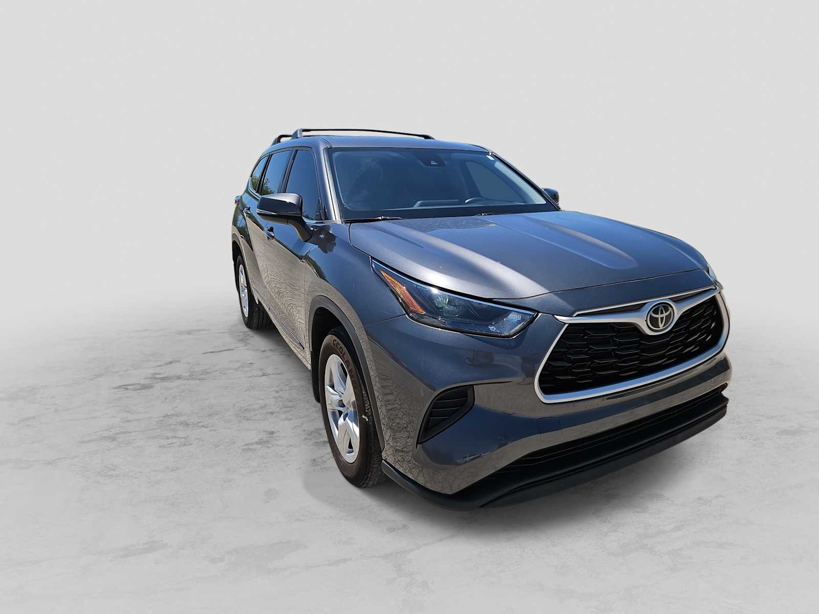 Thumbnail: 2023 Toyota Highlander - 2