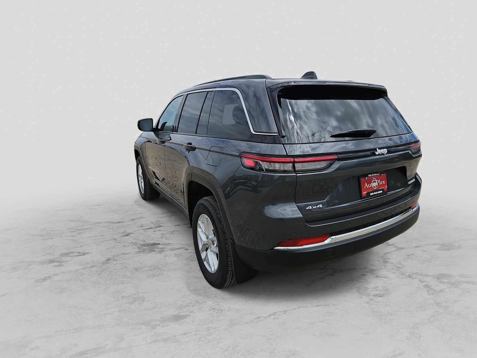 Thumbnail: 2026 Jeep Grand Cherokee - 6