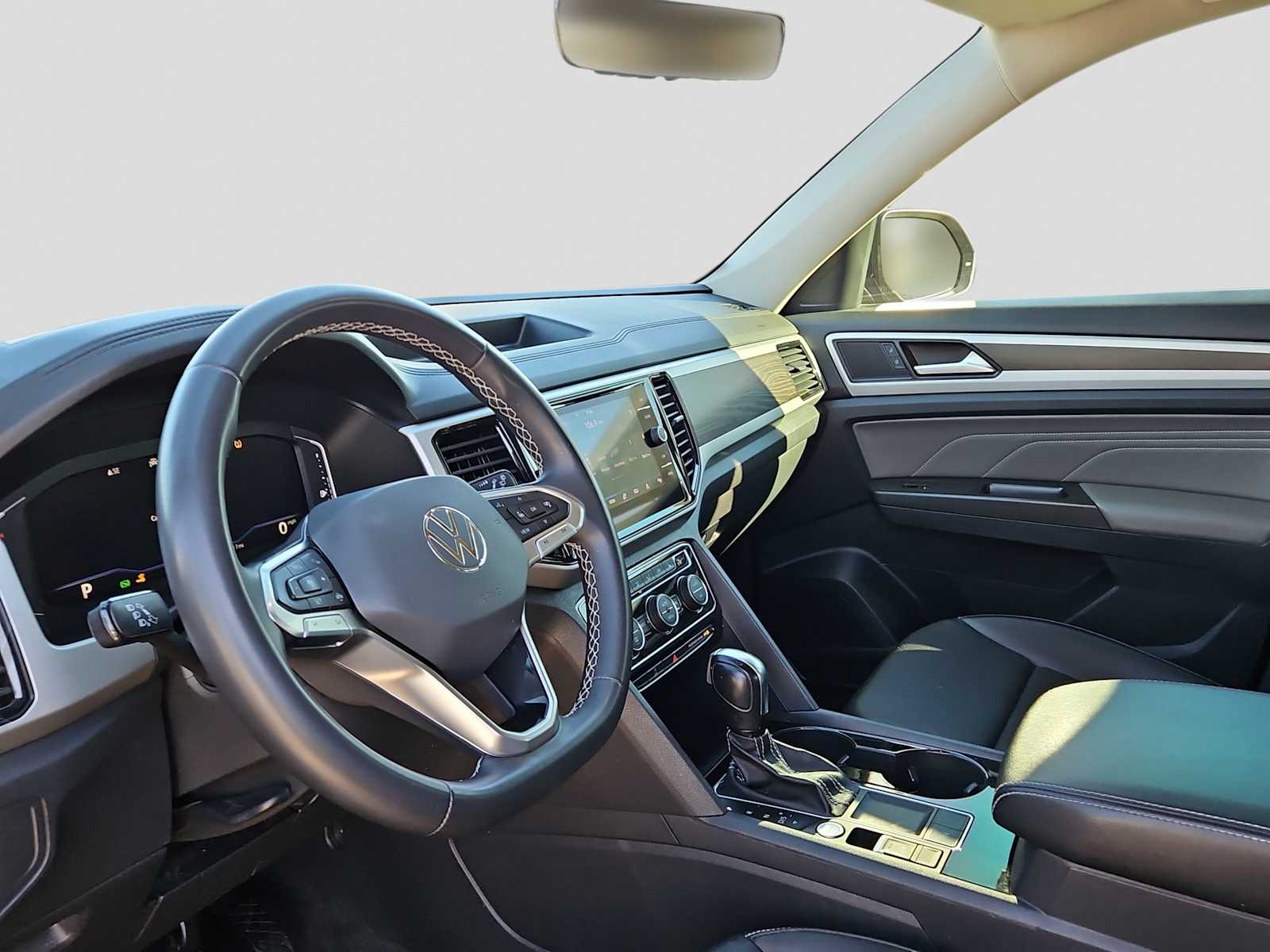 Thumbnail: 2023 Volkswagen Atlas - 10