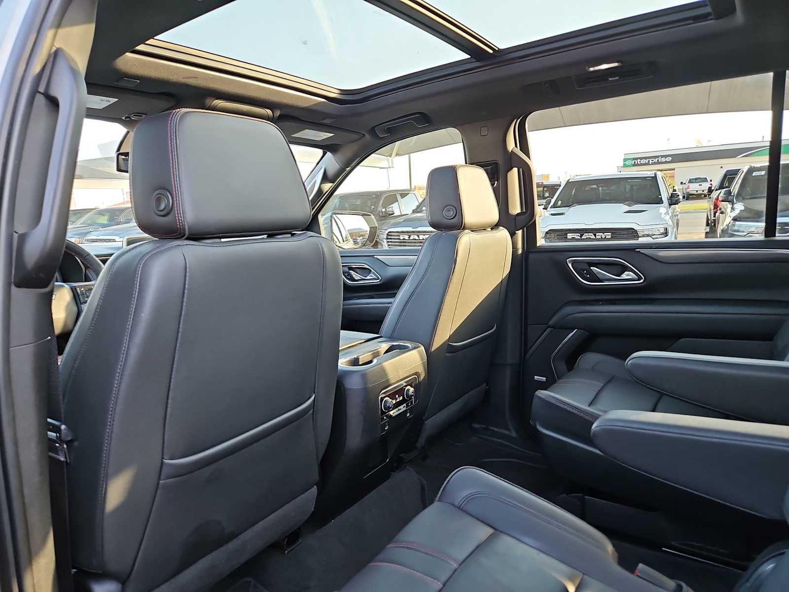 Thumbnail: 2023 Chevrolet Suburban - 14