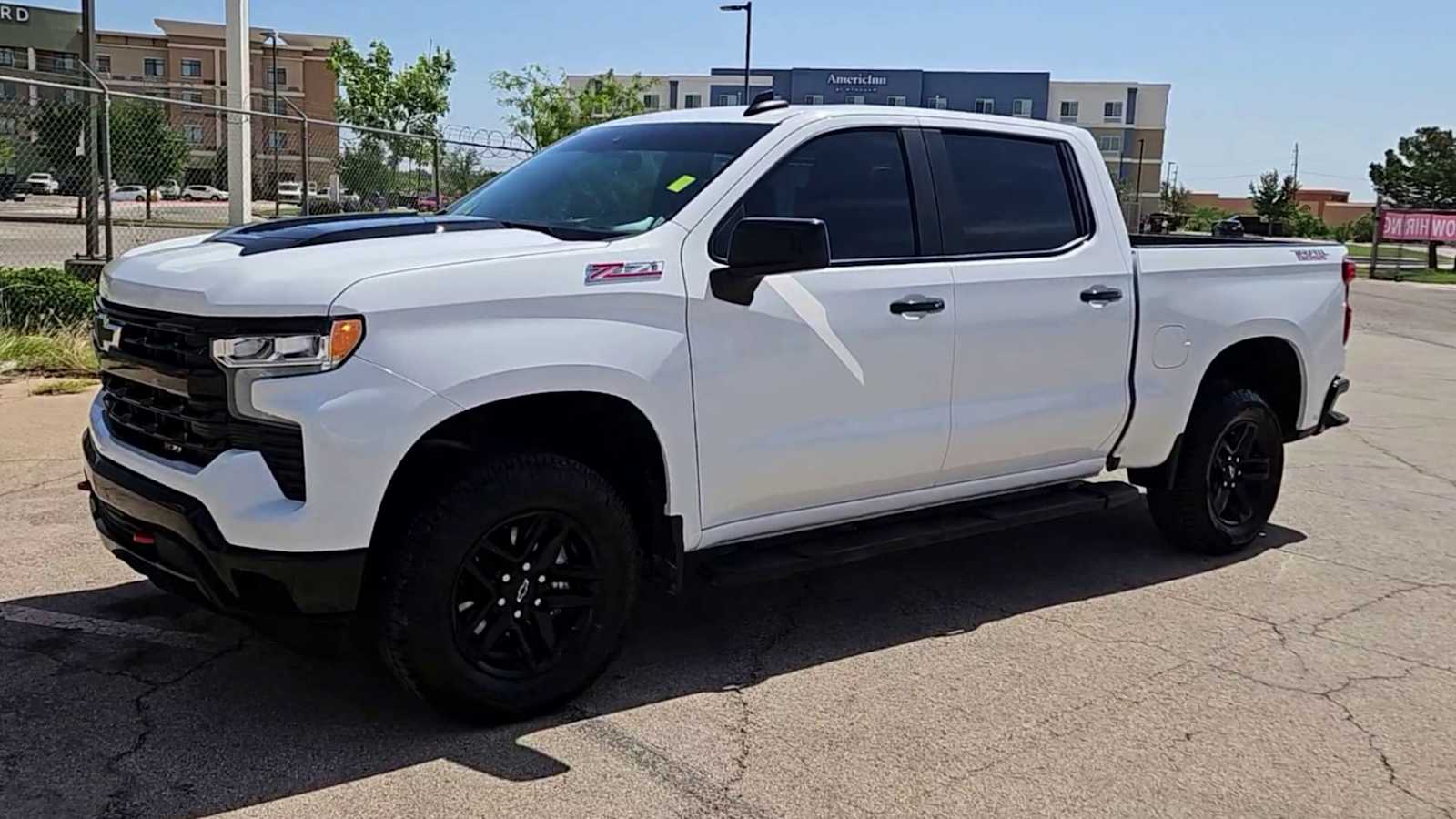 2023 Chevrolet Silverado 1500  4