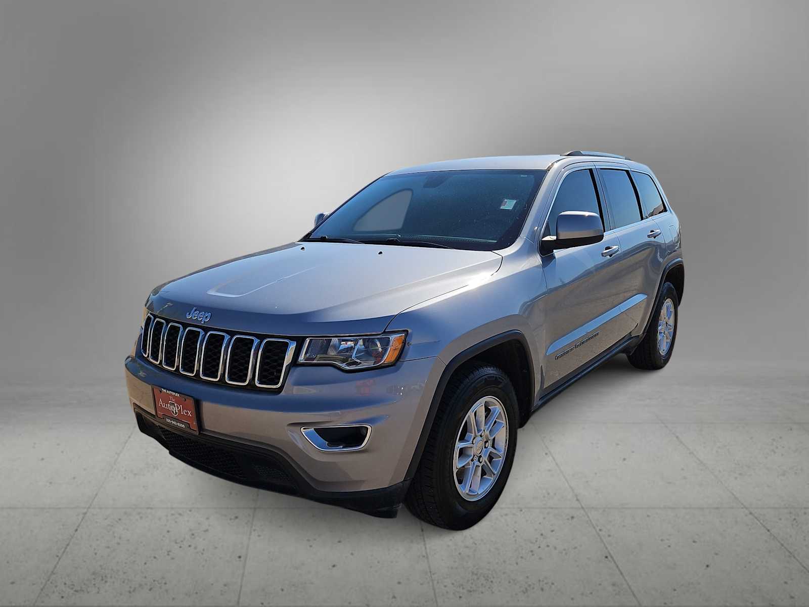 Thumbnail: 2020 Jeep Grand Cherokee - 1