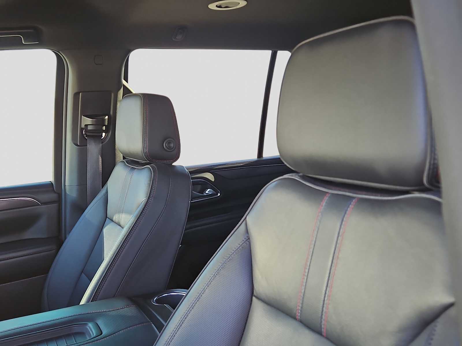 Thumbnail: 2023 Chevrolet Tahoe - 15