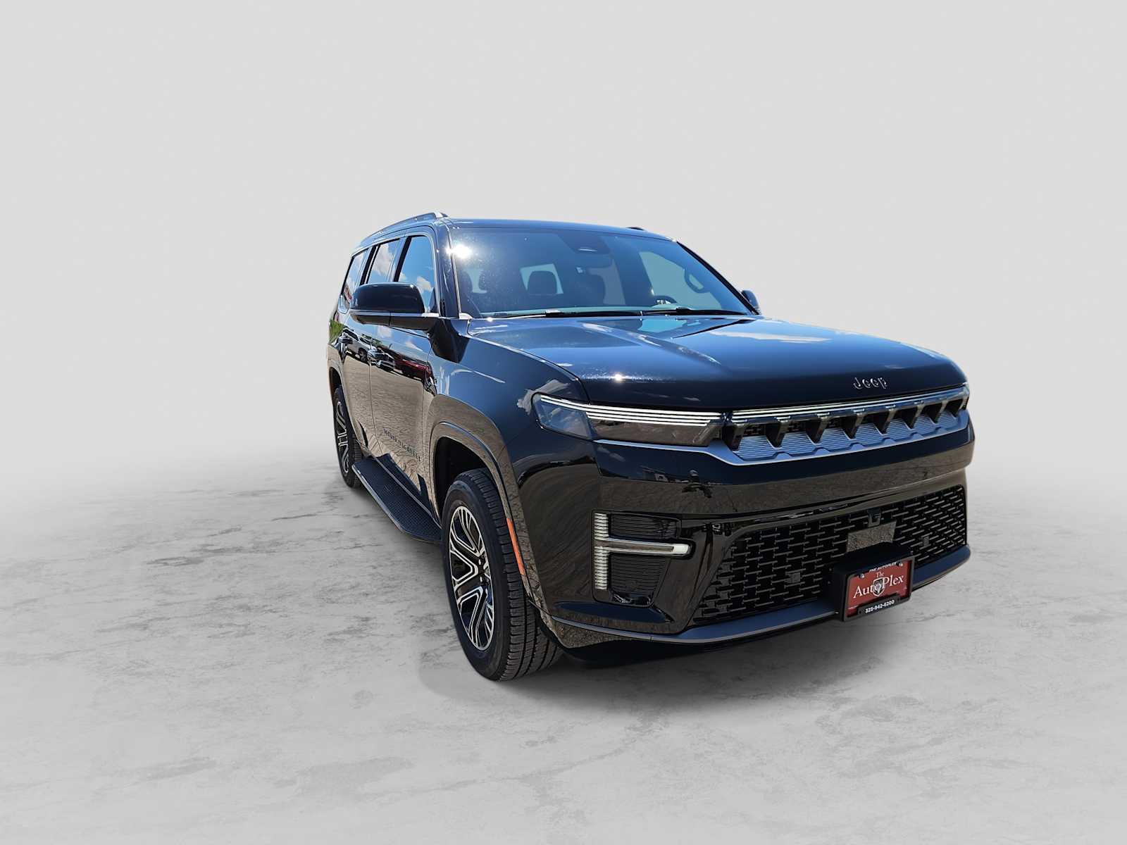 Thumbnail: 2026 Jeep Grand Wagoneer - 2