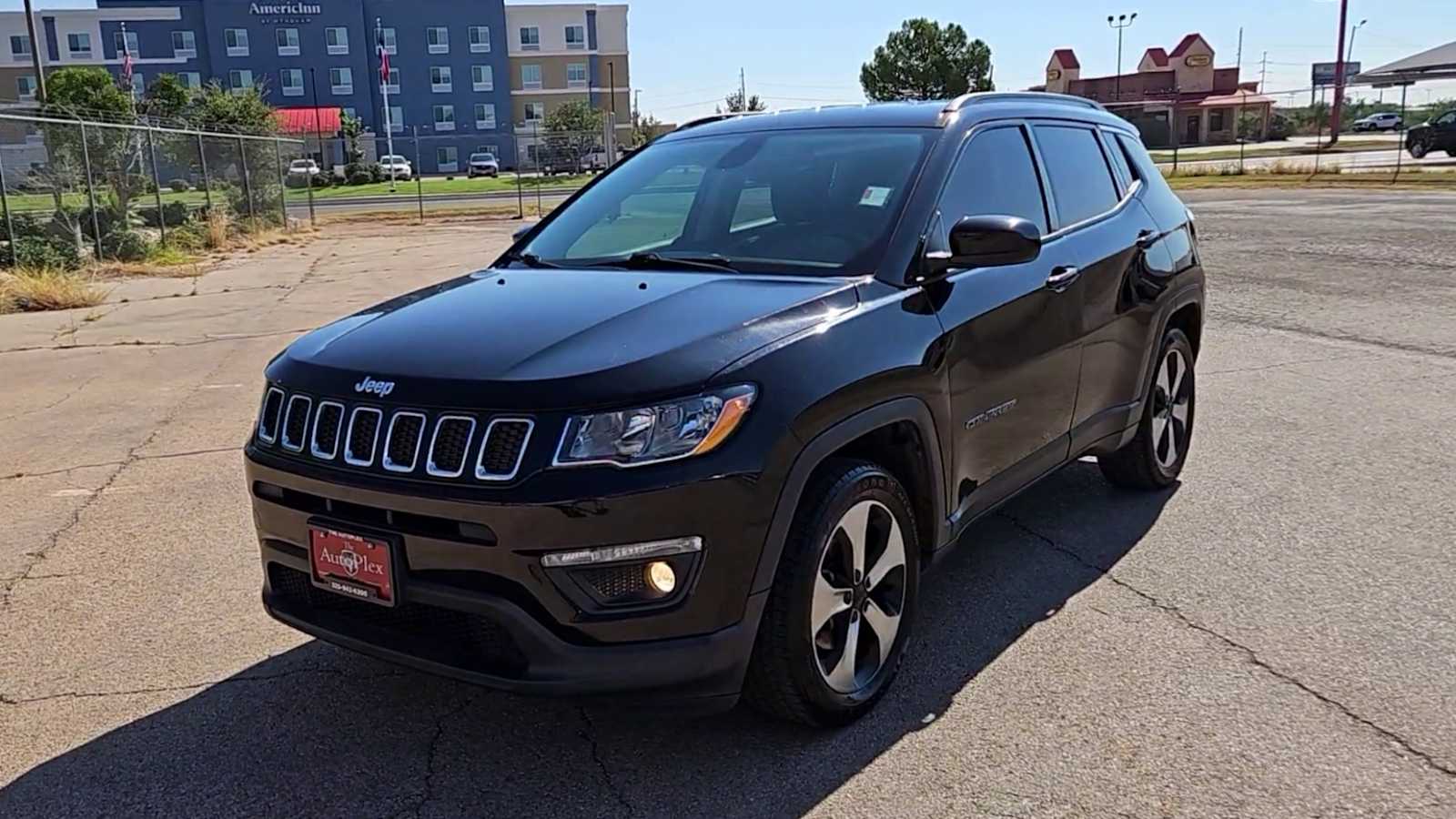 Thumbnail: 2018 Jeep Compass - 3