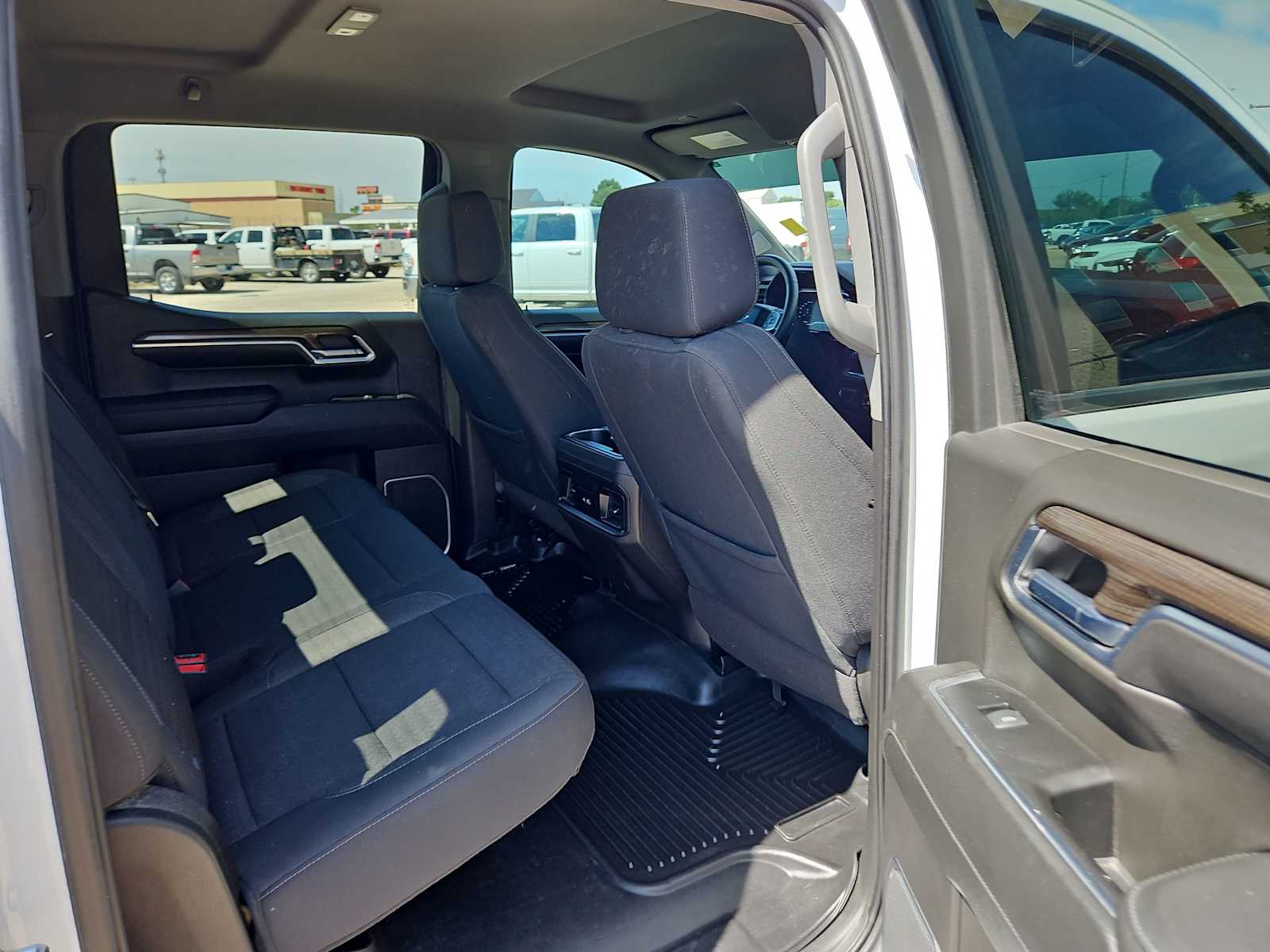2023 Chevrolet Silverado 1500  20
