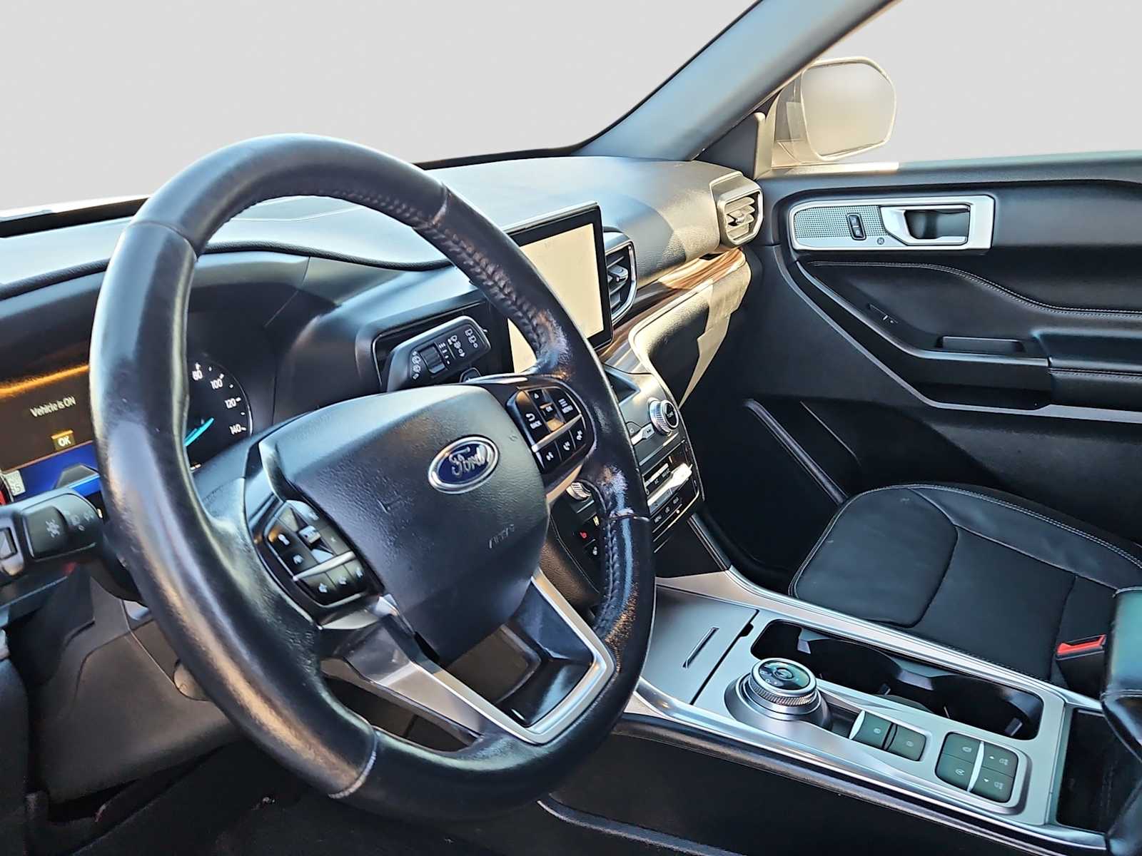 Thumbnail: 2020 Ford Explorer - 10