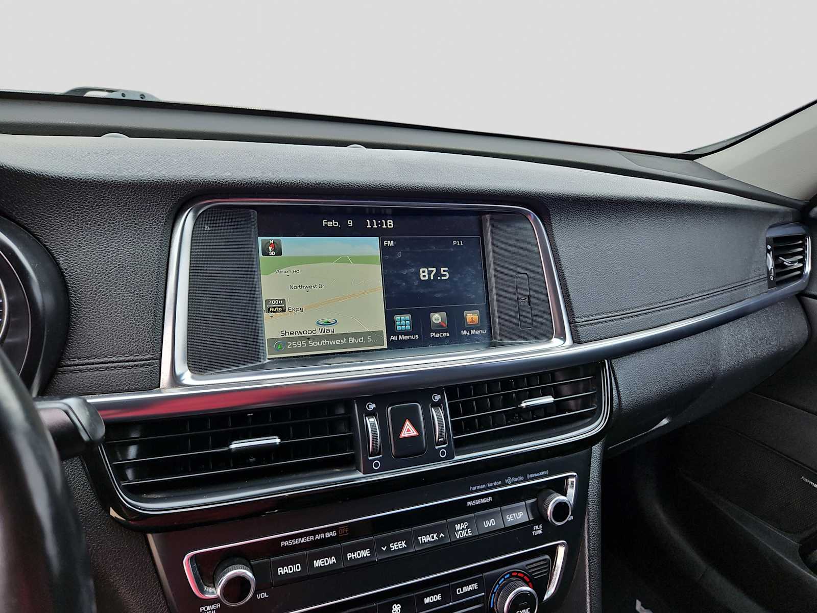 Thumbnail: 2017 Kia Optima - 19