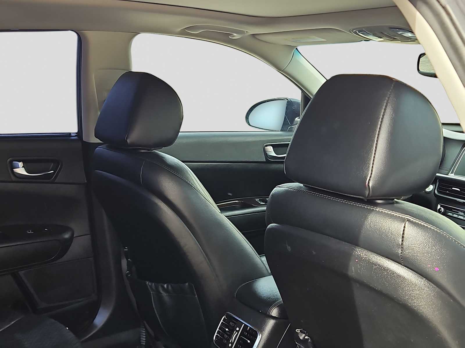 Thumbnail: 2017 Kia Optima - 16