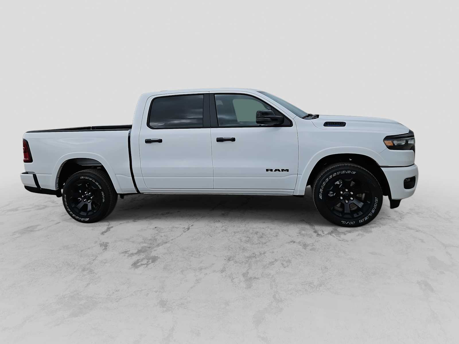 Thumbnail: 2026 RAM 1500 - 9