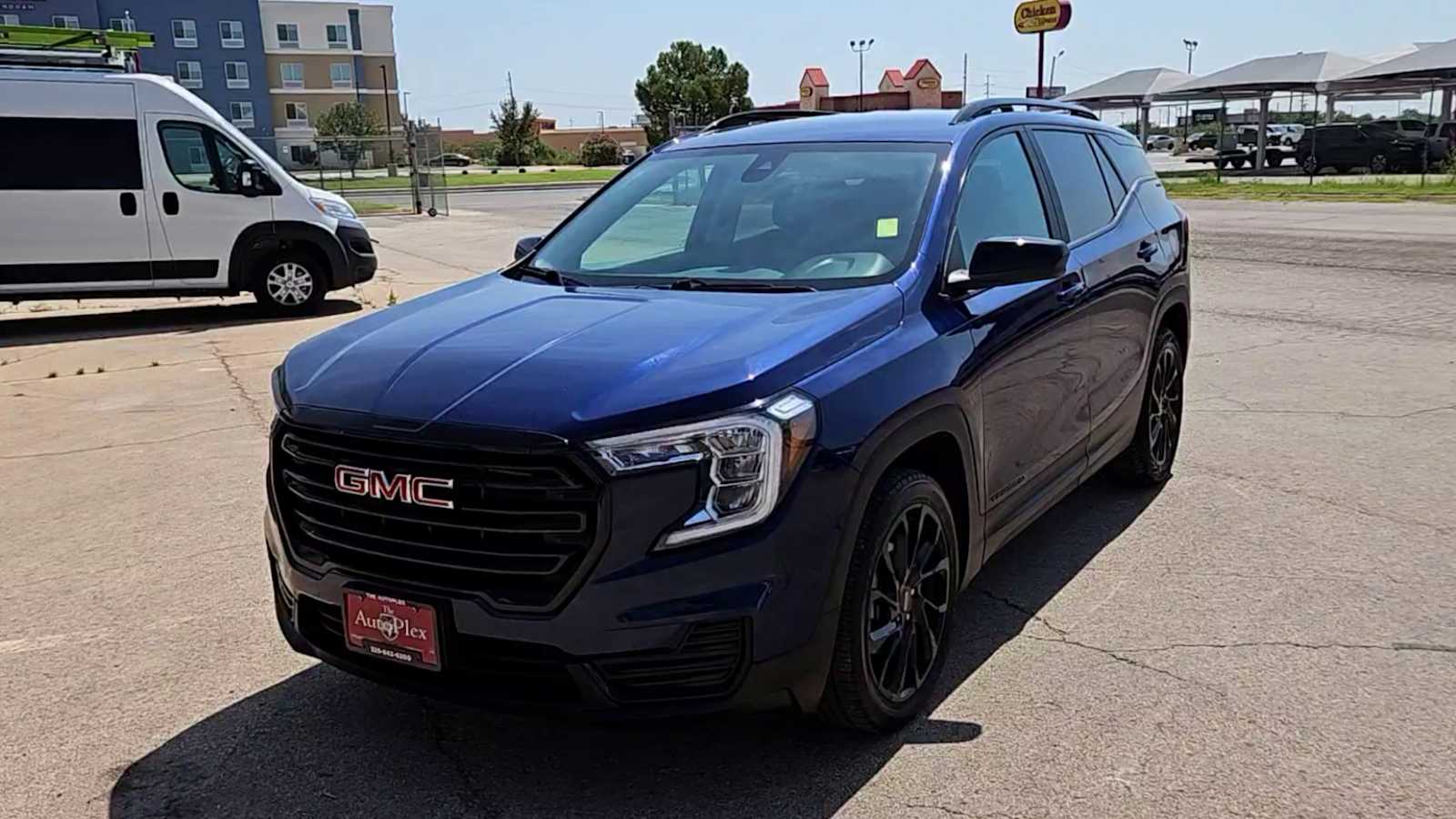 Thumbnail: 2023 GMC Terrain - 3