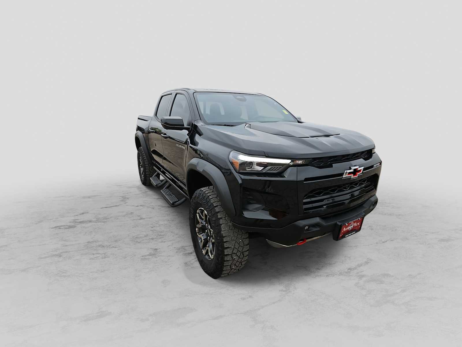 Thumbnail: 2024 Chevrolet Colorado - 2