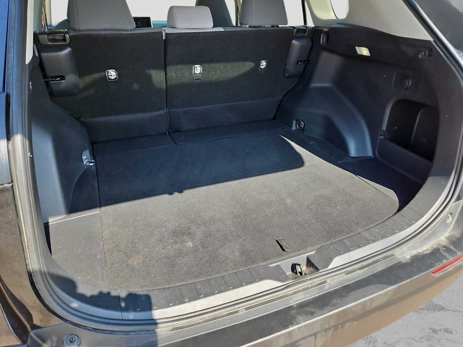 Thumbnail: 2023 Toyota RAV4 - 27