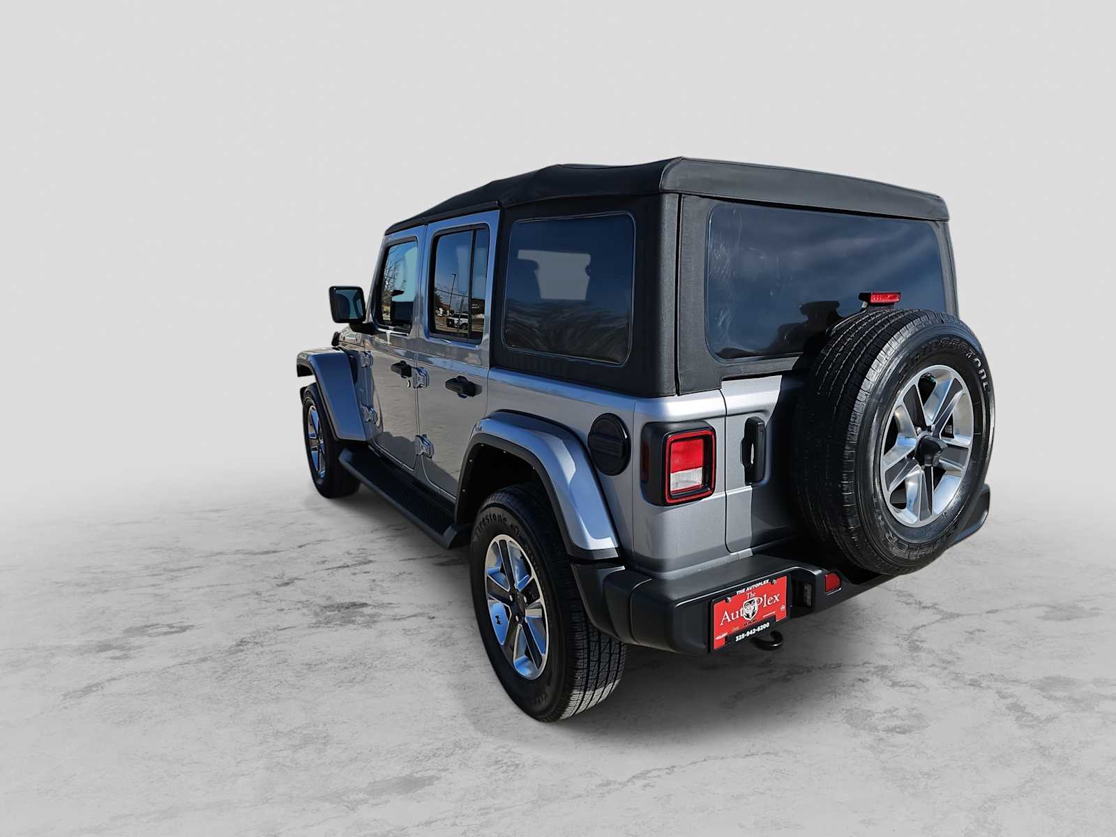 Thumbnail: 2021 Jeep Wrangler - 6
