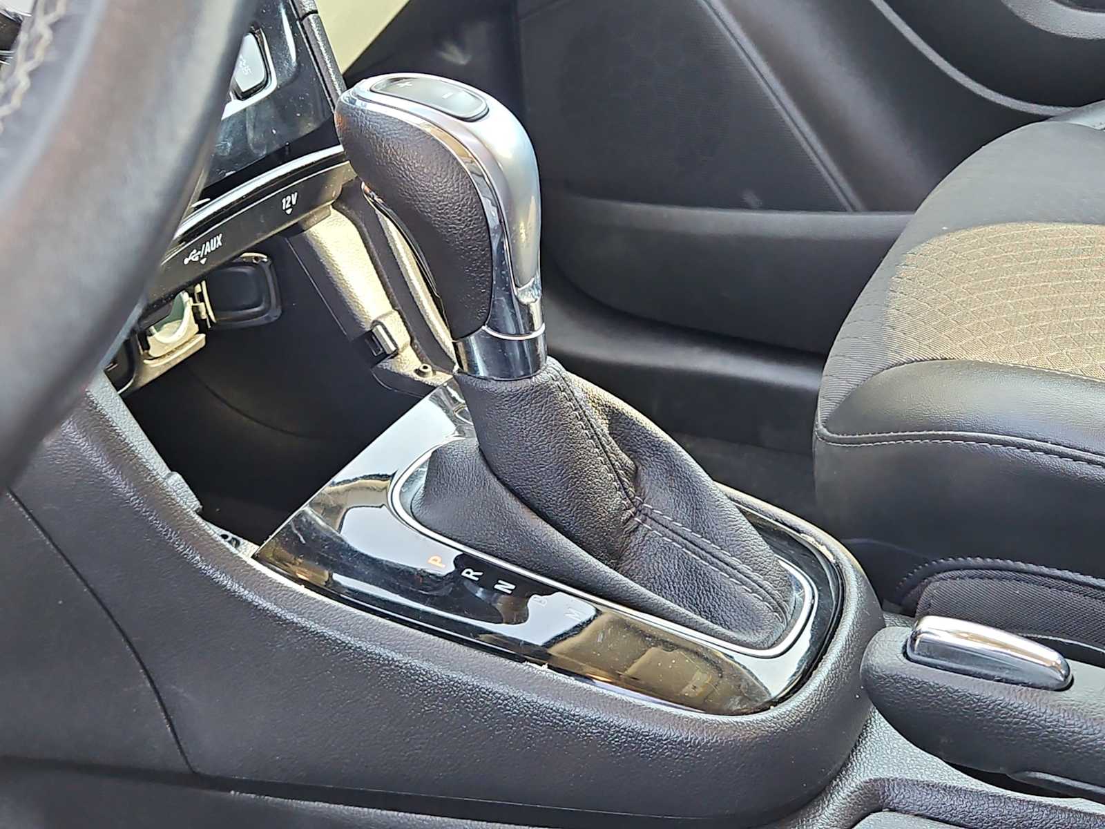 Thumbnail: 2022 Buick Encore - 20