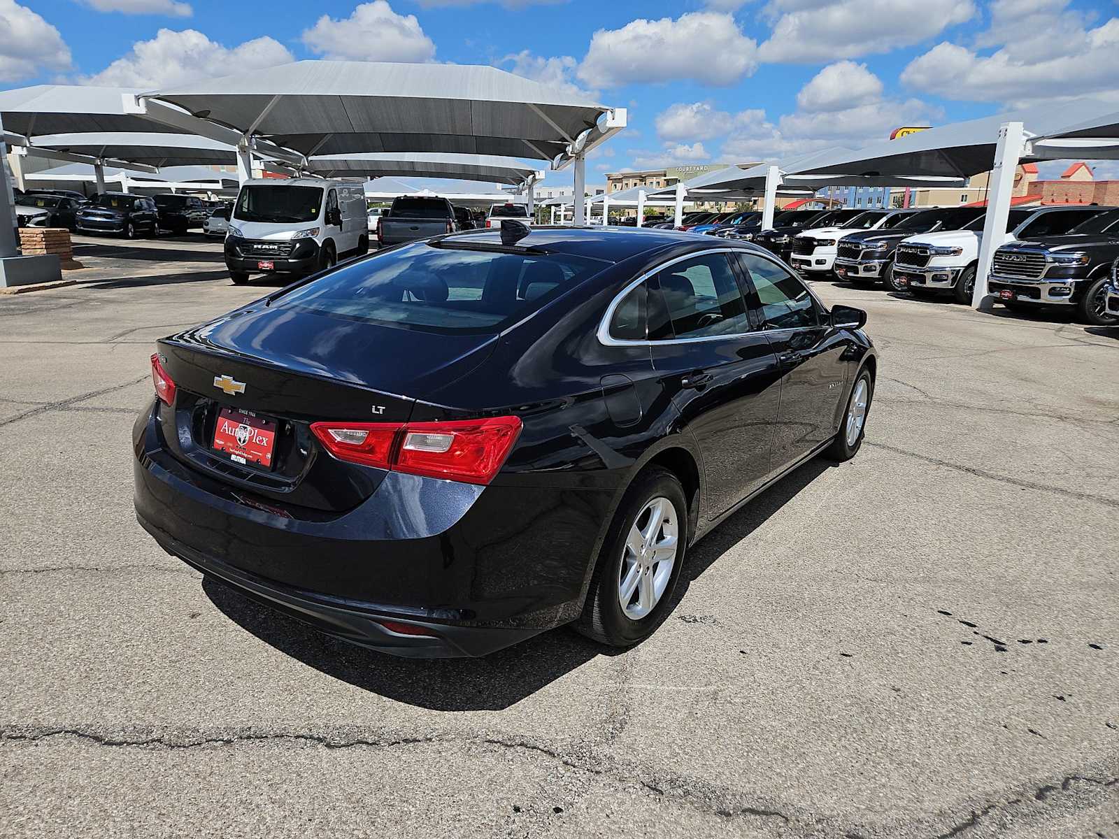 Thumbnail: 2023 Chevrolet Malibu - 5