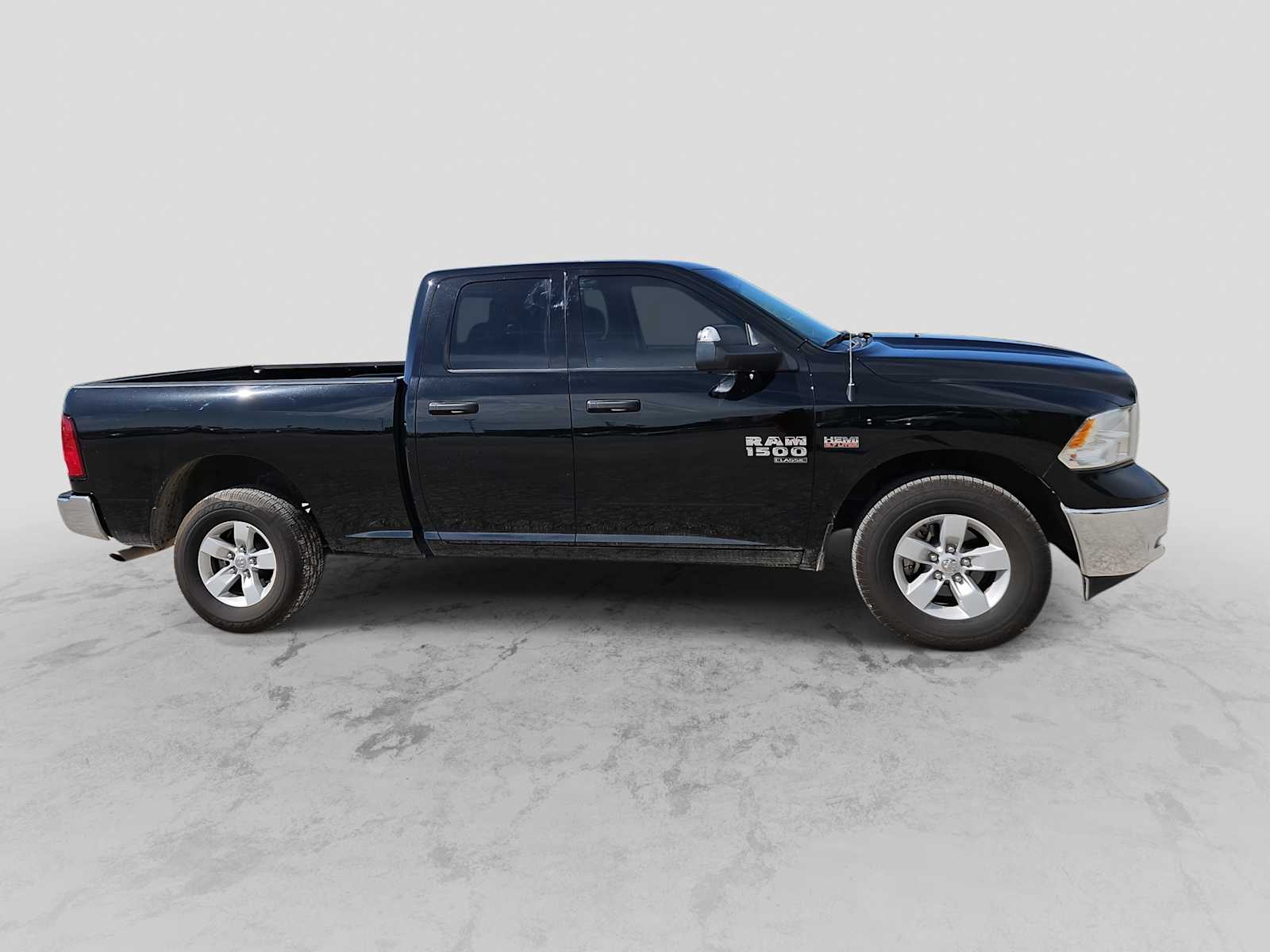 Thumbnail: 2024 RAM 1500 Classic - 9