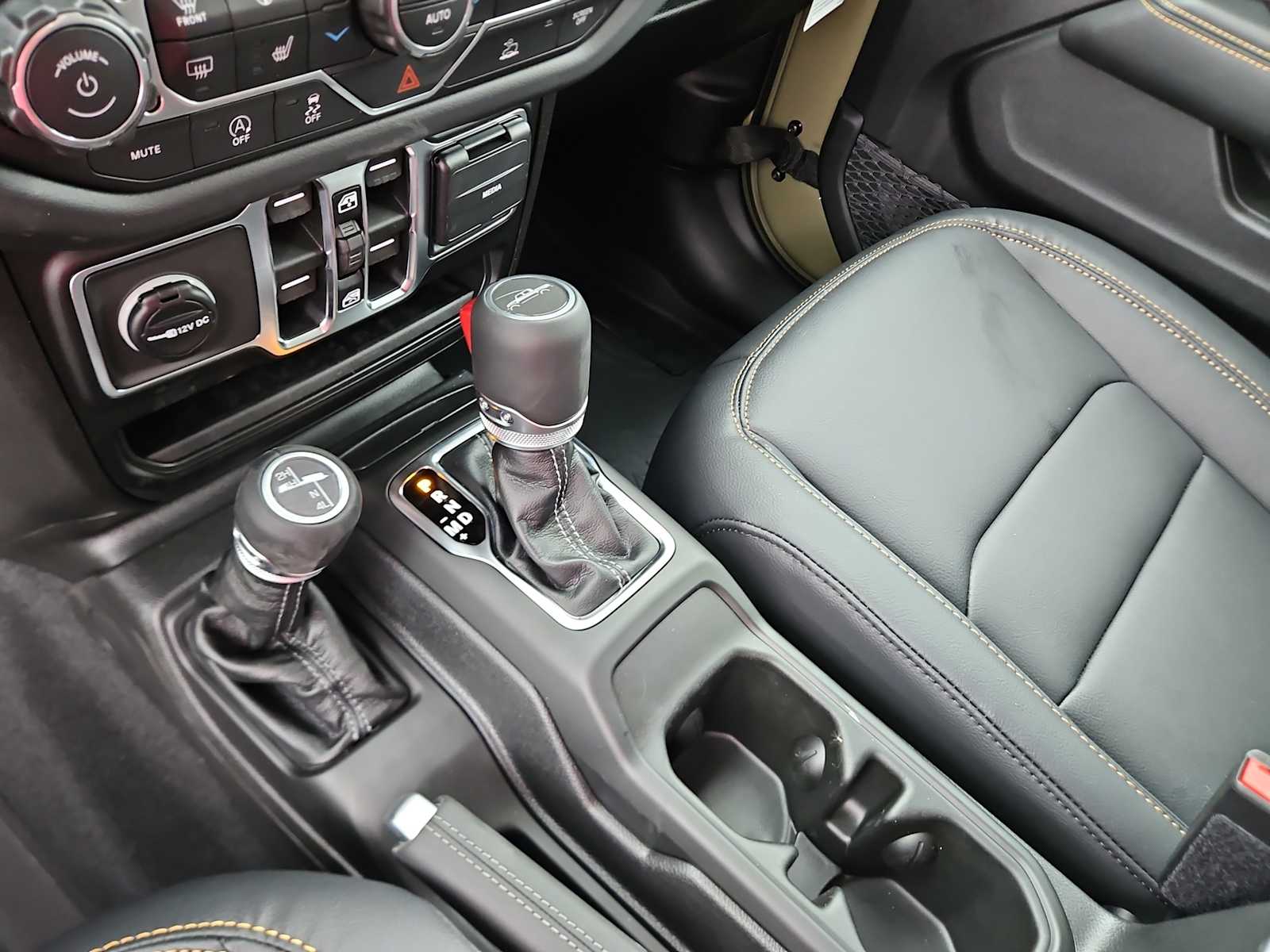 Thumbnail: 2026 Jeep Gladiator - 20