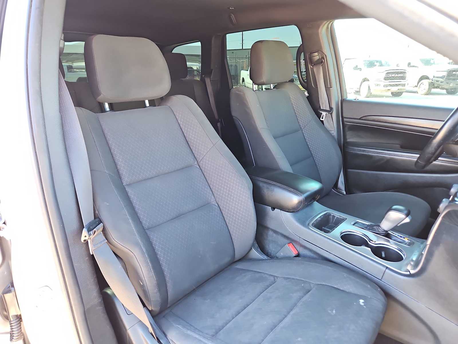 Thumbnail: 2020 Jeep Grand Cherokee - 22