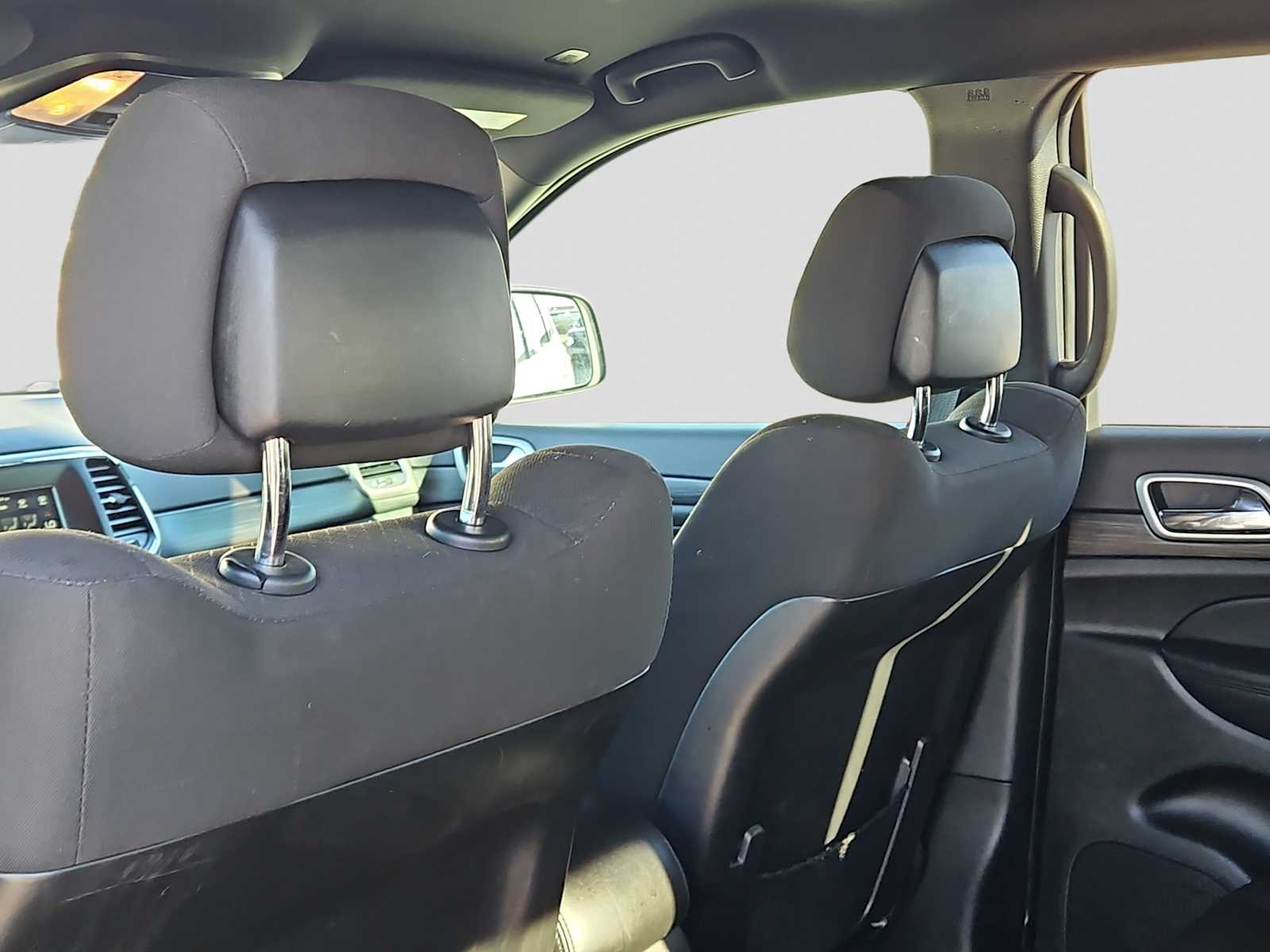 Thumbnail: 2021 Jeep Grand Cherokee - 16