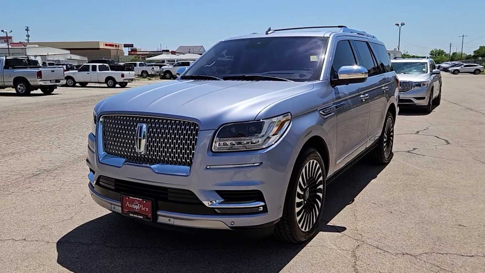 Thumbnail: 2019 Lincoln Navigator L - 4