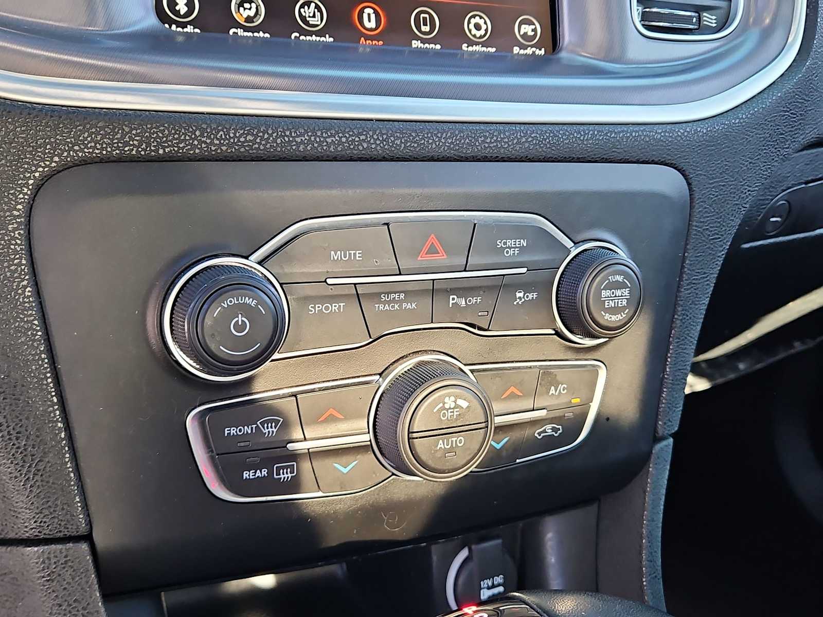 Thumbnail: 2019 Dodge Charger - 24