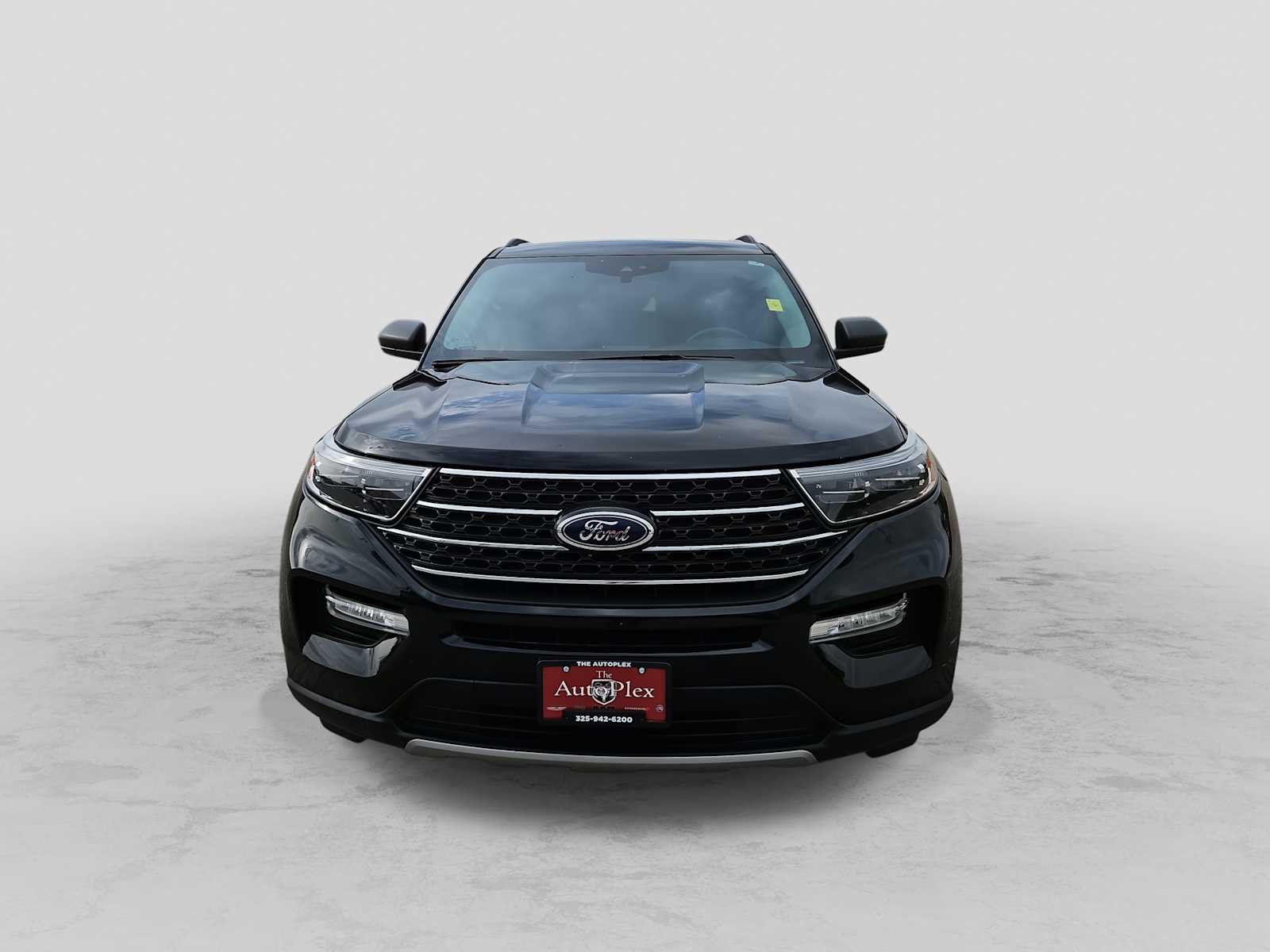 Thumbnail: 2022 Ford Explorer - 3