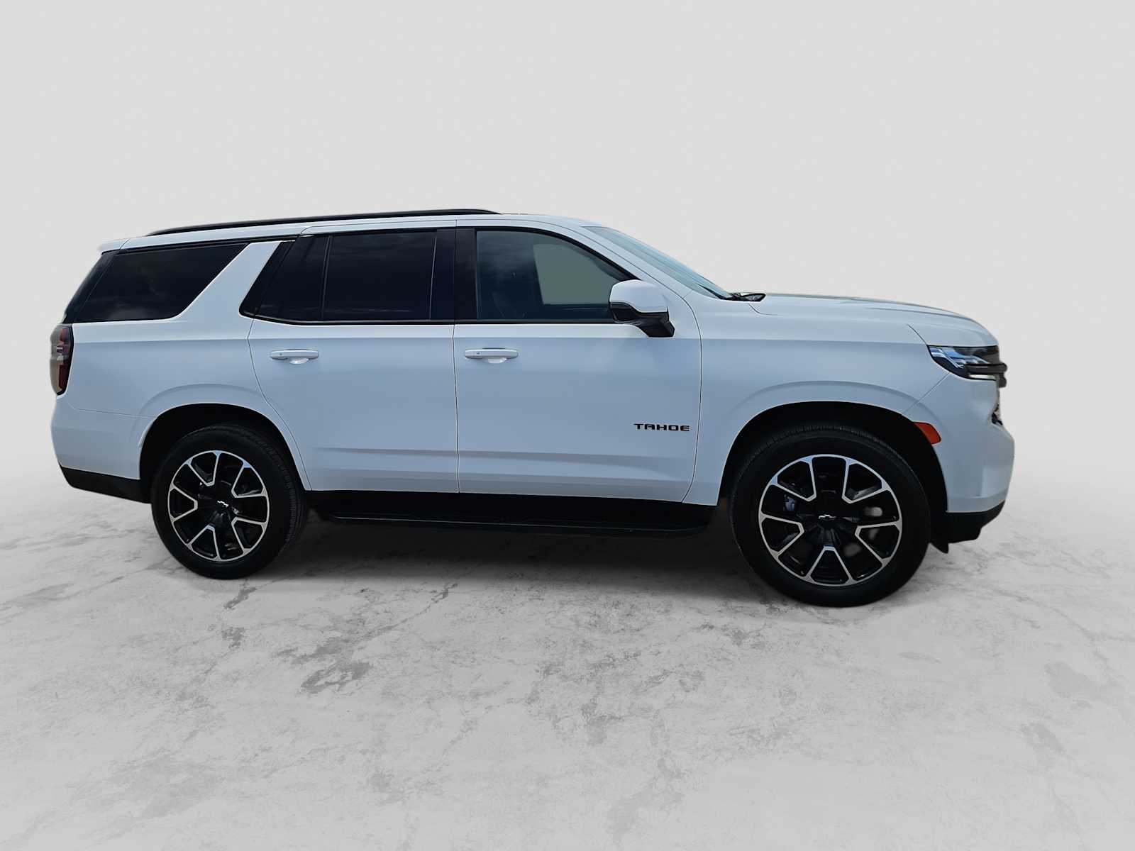 Thumbnail: 2023 Chevrolet Tahoe - 9