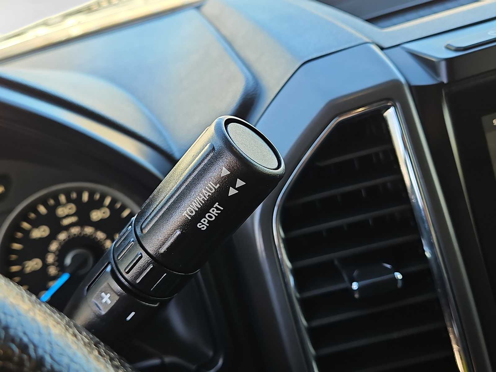 Thumbnail: 2015 Ford F-150 - 21