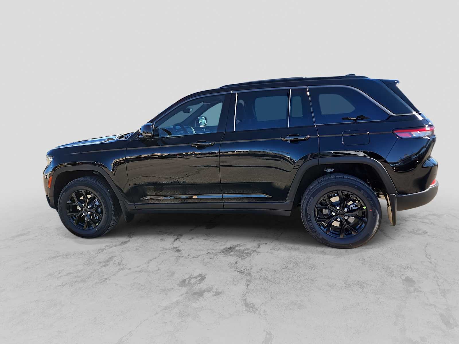Thumbnail: 2026 Jeep Grand Cherokee - 5