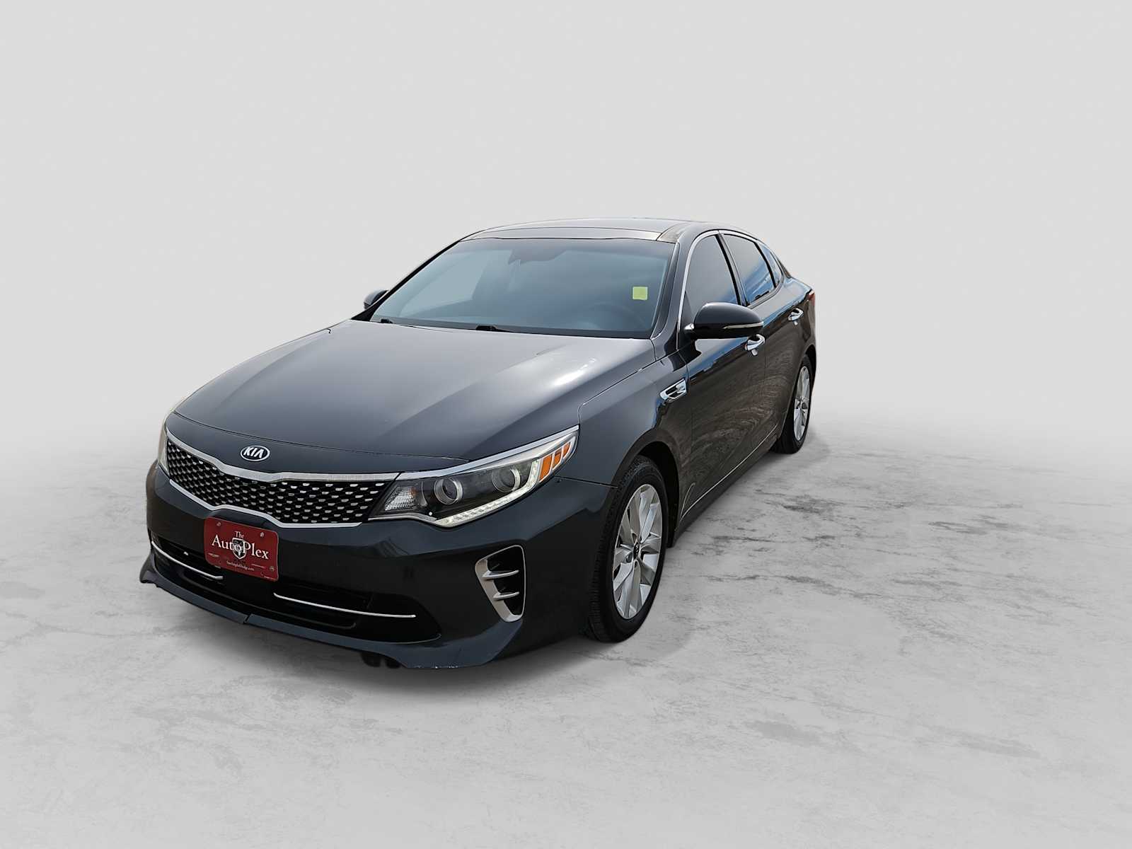 Thumbnail: 2017 Kia Optima - 4