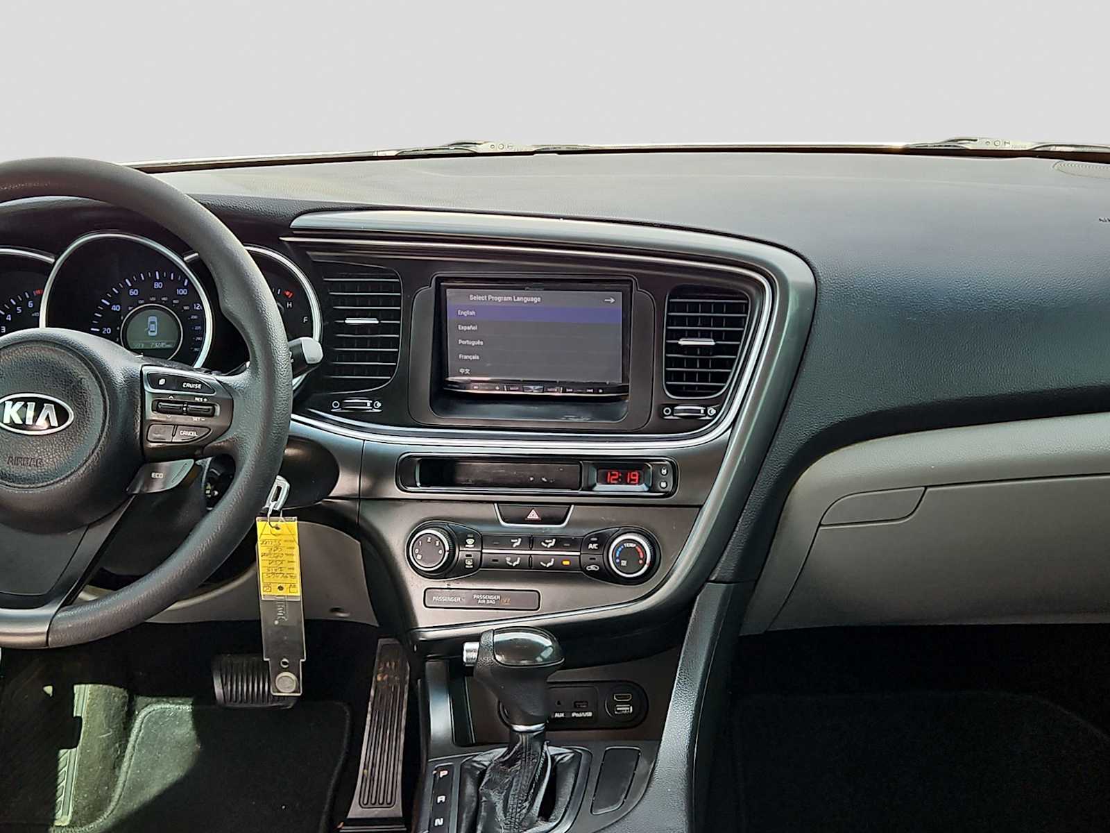 Thumbnail: 2015 Kia Optima - 14