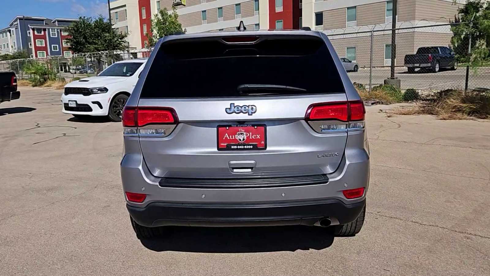 Thumbnail: 2020 Jeep Grand Cherokee - 7