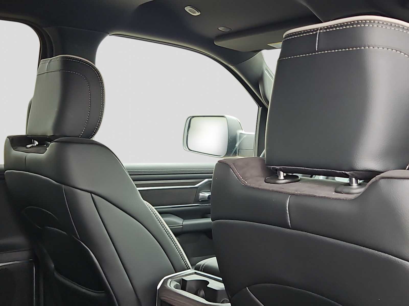 Thumbnail: 2026 RAM 1500 - 17