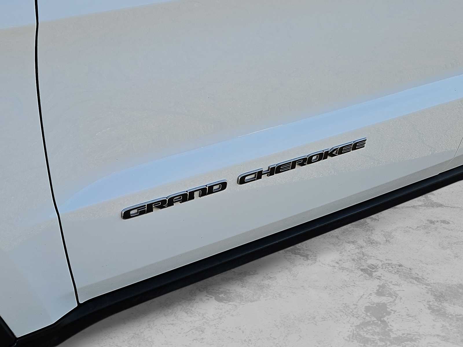 Thumbnail: 2021 Jeep Grand Cherokee - 11