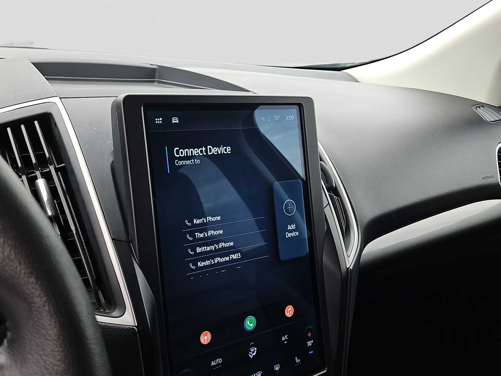 Thumbnail: 2024 Ford Edge - 24