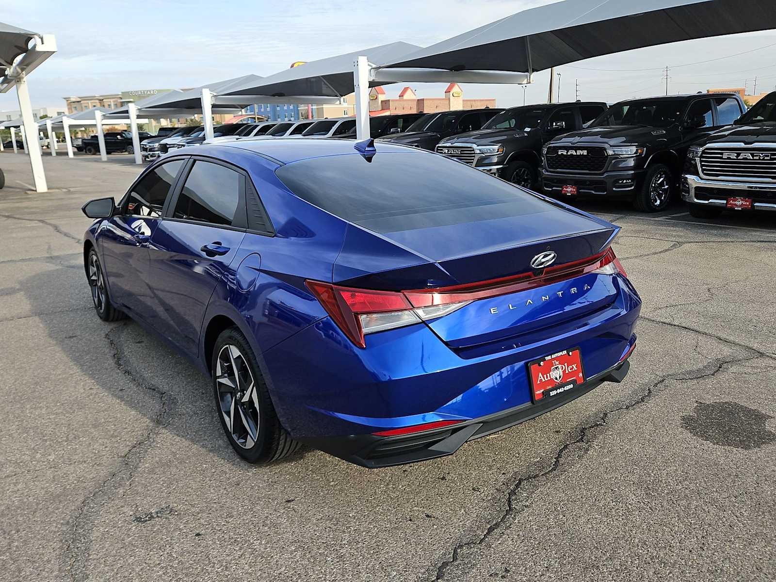 Thumbnail: 2023 Hyundai Elantra - 6