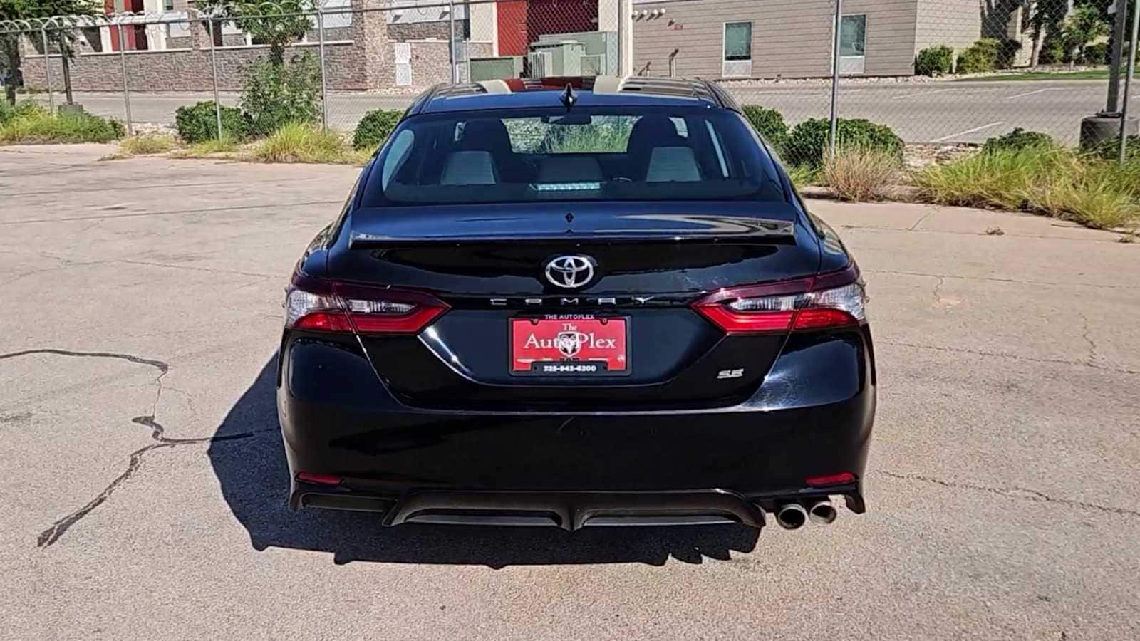 Thumbnail: 2023 Toyota Camry - 7